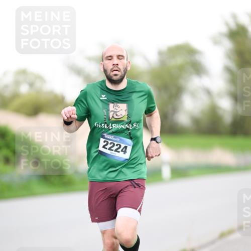 07.04.2024 - 43. Internationalen Wilhelmsburger Insellauf Dr. Thomas Lammeyer http://msf.ph/oto/6037908 07.04.2024 10:24:41 Laufen 2224 meine-sportfotos.de