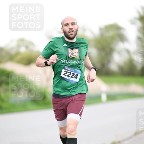 07.04.2024 - 43. Internationalen Wilhelmsburger Insellauf Dr. Thomas Lammeyer http://msf.ph/oto/6037909 07.04.2024 10:24:41 Laufen 2224 meine-sportfotos.de