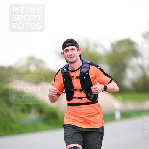 07.04.2024 - 43. Internationalen Wilhelmsburger Insellauf Dr. Thomas Lammeyer http://msf.ph/oto/6037917 07.04.2024 10:24:55 Laufen  meine-sportfotos.de