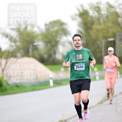 07.04.2024 - 43. Internationalen Wilhelmsburger Insellauf Dr. Thomas Lammeyer http://msf.ph/oto/6037919 07.04.2024 10:25:00 Laufen 2045 meine-sportfotos.de