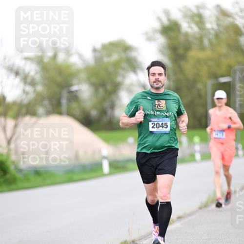 07.04.2024 - 43. Internationalen Wilhelmsburger Insellauf Dr. Thomas Lammeyer http://msf.ph/oto/6037920 07.04.2024 10:25:00 Laufen 2045 meine-sportfotos.de