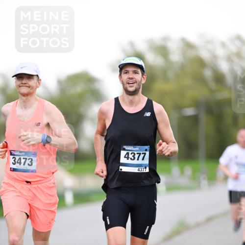 07.04.2024 - 43. Internationalen Wilhelmsburger Insellauf Dr. Thomas Lammeyer http://msf.ph/oto/6037934 07.04.2024 10:25:05 Laufen 3473, 4377, 4377 meine-sportfotos.de