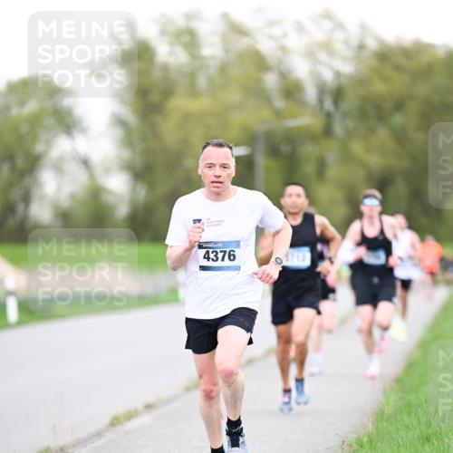 07.04.2024 - 43. Internationalen Wilhelmsburger Insellauf Dr. Thomas Lammeyer http://msf.ph/oto/6037942 07.04.2024 10:25:07 Laufen 4376, 5712 meine-sportfotos.de