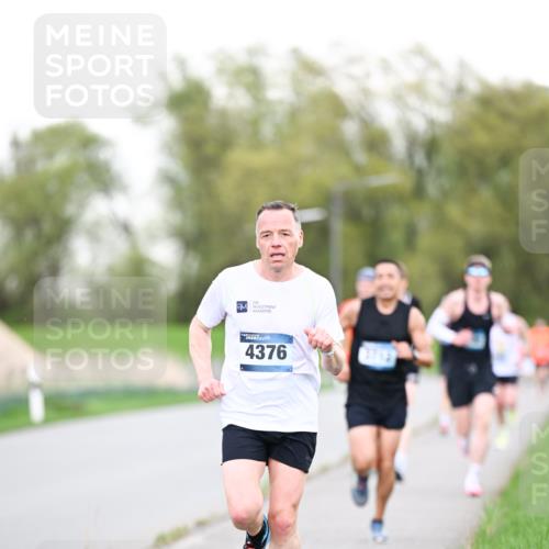 07.04.2024 - 43. Internationalen Wilhelmsburger Insellauf Dr. Thomas Lammeyer http://msf.ph/oto/6037944 07.04.2024 10:25:08 Laufen 101, 4376 meine-sportfotos.de