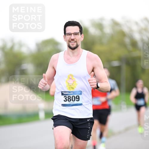 07.04.2024 - 43. Internationalen Wilhelmsburger Insellauf Dr. Thomas Lammeyer http://msf.ph/oto/6037998 07.04.2024 10:25:18 Laufen 3809 meine-sportfotos.de