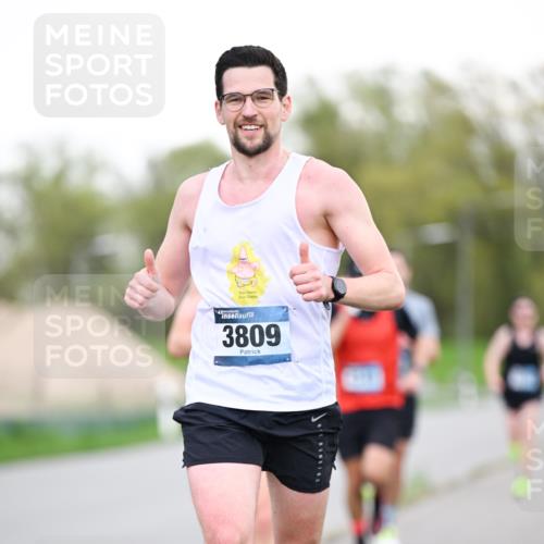 07.04.2024 - 43. Internationalen Wilhelmsburger Insellauf Dr. Thomas Lammeyer http://msf.ph/oto/6037999 07.04.2024 10:25:19 Laufen 3809 meine-sportfotos.de