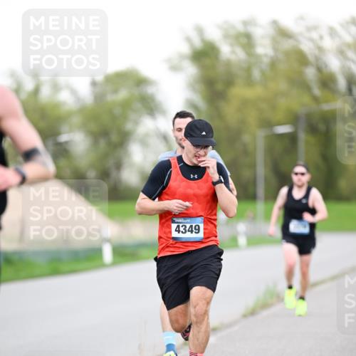 07.04.2024 - 43. Internationalen Wilhelmsburger Insellauf Dr. Thomas Lammeyer http://msf.ph/oto/6038003 07.04.2024 10:25:20 Laufen 4349 meine-sportfotos.de
