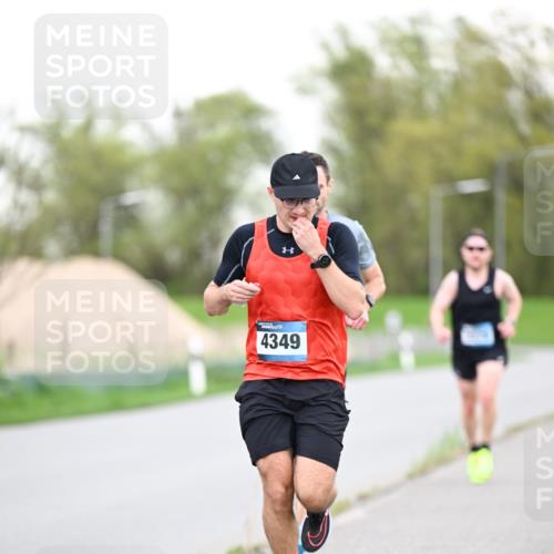 07.04.2024 - 43. Internationalen Wilhelmsburger Insellauf Dr. Thomas Lammeyer http://msf.ph/oto/6038006 07.04.2024 10:25:21 Laufen 4349 meine-sportfotos.de