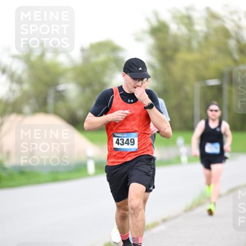 07.04.2024 - 43. Internationalen Wilhelmsburger Insellauf Dr. Thomas Lammeyer http://msf.ph/oto/6038007 07.04.2024 10:25:21 Laufen 4349 meine-sportfotos.de