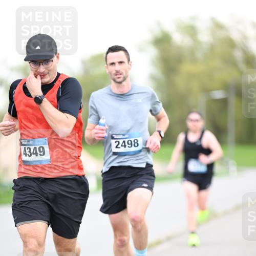 07.04.2024 - 43. Internationalen Wilhelmsburger Insellauf Dr. Thomas Lammeyer http://msf.ph/oto/6038013 07.04.2024 10:25:22 Laufen 4349, 2498 meine-sportfotos.de