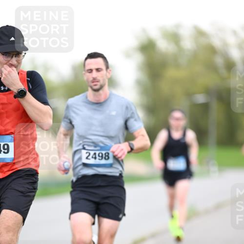 07.04.2024 - 43. Internationalen Wilhelmsburger Insellauf Dr. Thomas Lammeyer http://msf.ph/oto/6038015 07.04.2024 10:25:22 Laufen 61, 2498 meine-sportfotos.de