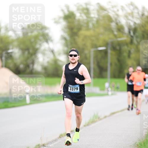 07.04.2024 - 43. Internationalen Wilhelmsburger Insellauf Dr. Thomas Lammeyer http://msf.ph/oto/6038017 07.04.2024 10:25:23 Laufen 3379 meine-sportfotos.de