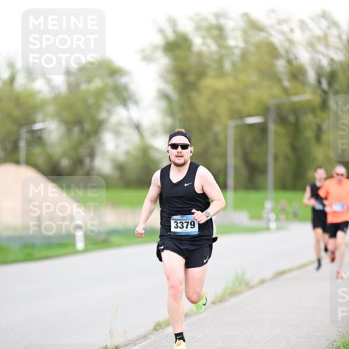 07.04.2024 - 43. Internationalen Wilhelmsburger Insellauf Dr. Thomas Lammeyer http://msf.ph/oto/6038018 07.04.2024 10:25:23 Laufen 3379 meine-sportfotos.de