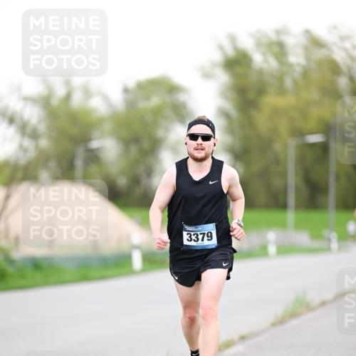 07.04.2024 - 43. Internationalen Wilhelmsburger Insellauf Dr. Thomas Lammeyer http://msf.ph/oto/6038025 07.04.2024 10:25:24 Laufen 3379 meine-sportfotos.de