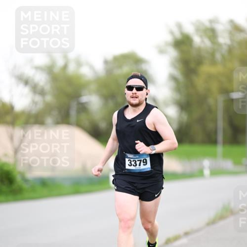 07.04.2024 - 43. Internationalen Wilhelmsburger Insellauf Dr. Thomas Lammeyer http://msf.ph/oto/6038028 07.04.2024 10:25:25 Laufen 3379 meine-sportfotos.de