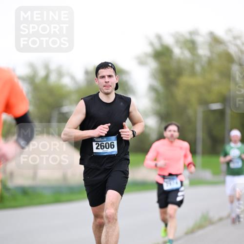 07.04.2024 - 43. Internationalen Wilhelmsburger Insellauf Dr. Thomas Lammeyer http://msf.ph/oto/6038046 07.04.2024 10:25:32 Laufen 2606 meine-sportfotos.de