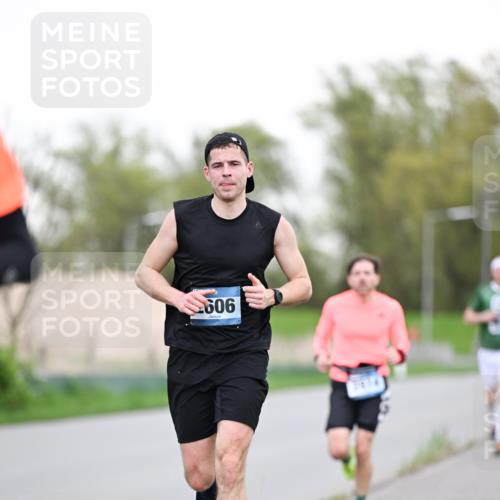 07.04.2024 - 43. Internationalen Wilhelmsburger Insellauf Dr. Thomas Lammeyer http://msf.ph/oto/6038047 07.04.2024 10:25:33 Laufen 606 meine-sportfotos.de