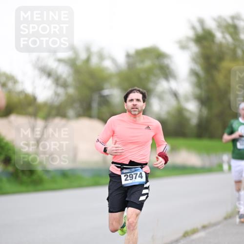 07.04.2024 - 43. Internationalen Wilhelmsburger Insellauf Dr. Thomas Lammeyer http://msf.ph/oto/6038057 07.04.2024 10:25:35 Laufen 2974 meine-sportfotos.de