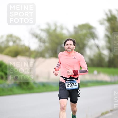 07.04.2024 - 43. Internationalen Wilhelmsburger Insellauf Dr. Thomas Lammeyer http://msf.ph/oto/6038059 07.04.2024 10:25:35 Laufen 2974 meine-sportfotos.de