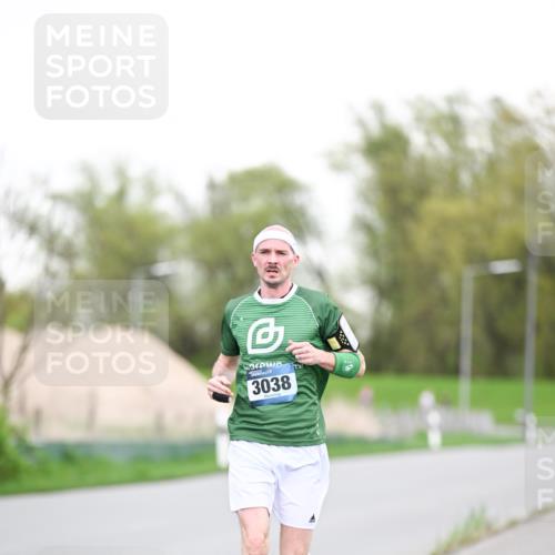 07.04.2024 - 43. Internationalen Wilhelmsburger Insellauf Dr. Thomas Lammeyer http://msf.ph/oto/6038072 07.04.2024 10:25:38 Laufen 3038 meine-sportfotos.de