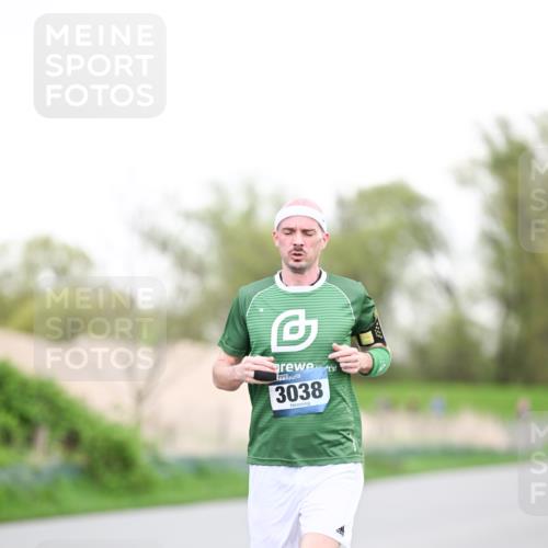 07.04.2024 - 43. Internationalen Wilhelmsburger Insellauf Dr. Thomas Lammeyer http://msf.ph/oto/6038078 07.04.2024 10:25:39 Laufen 3038 meine-sportfotos.de
