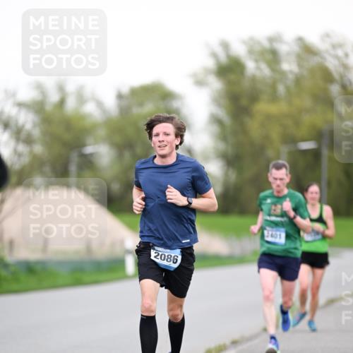 07.04.2024 - 43. Internationalen Wilhelmsburger Insellauf Dr. Thomas Lammeyer http://msf.ph/oto/6038100 07.04.2024 10:25:50 Laufen 2086, 2401 meine-sportfotos.de