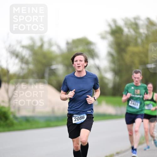 07.04.2024 - 43. Internationalen Wilhelmsburger Insellauf Dr. Thomas Lammeyer http://msf.ph/oto/6038102 07.04.2024 10:25:51 Laufen 2086, 2401 meine-sportfotos.de