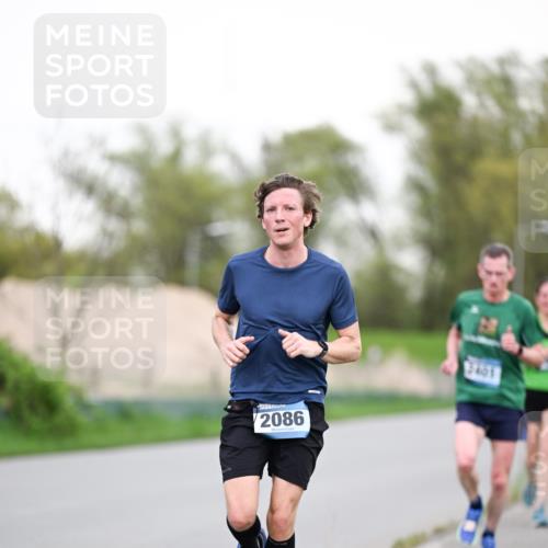 07.04.2024 - 43. Internationalen Wilhelmsburger Insellauf Dr. Thomas Lammeyer http://msf.ph/oto/6038104 07.04.2024 10:25:51 Laufen 2086, 2401 meine-sportfotos.de