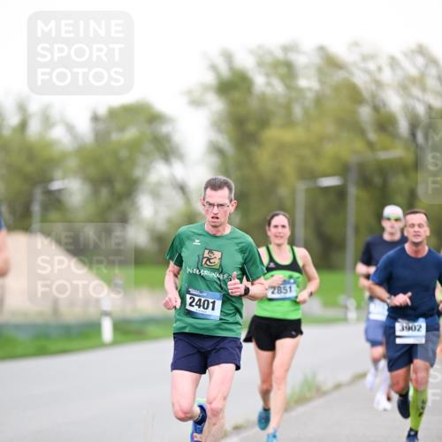 07.04.2024 - 43. Internationalen Wilhelmsburger Insellauf Dr. Thomas Lammeyer http://msf.ph/oto/6038110 07.04.2024 10:25:52 Laufen 2851, 2401, 3902 meine-sportfotos.de