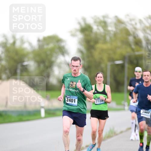 07.04.2024 - 43. Internationalen Wilhelmsburger Insellauf Dr. Thomas Lammeyer http://msf.ph/oto/6038111 07.04.2024 10:25:52 Laufen 2401, 2851, 3902 meine-sportfotos.de