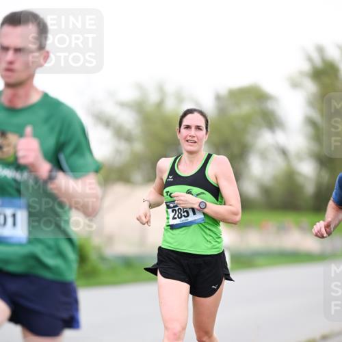 07.04.2024 - 43. Internationalen Wilhelmsburger Insellauf Dr. Thomas Lammeyer http://msf.ph/oto/6038127 07.04.2024 10:25:55 Laufen 01, 2851 meine-sportfotos.de