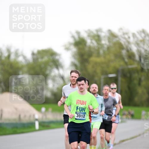 07.04.2024 - 43. Internationalen Wilhelmsburger Insellauf Dr. Thomas Lammeyer http://msf.ph/oto/6038148 07.04.2024 10:26:02 Laufen 3912, 15 meine-sportfotos.de