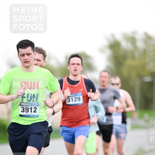 07.04.2024 - 43. Internationalen Wilhelmsburger Insellauf Dr. Thomas Lammeyer http://msf.ph/oto/6038165 07.04.2024 10:26:05 Laufen 3912, 3129 meine-sportfotos.de