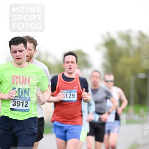 07.04.2024 - 43. Internationalen Wilhelmsburger Insellauf Dr. Thomas Lammeyer http://msf.ph/oto/6038166 07.04.2024 10:26:05 Laufen 3912, 129 meine-sportfotos.de
