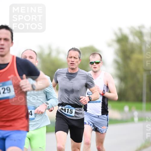 07.04.2024 - 43. Internationalen Wilhelmsburger Insellauf Dr. Thomas Lammeyer http://msf.ph/oto/6038172 07.04.2024 10:26:06 Laufen 129, 415, 4 meine-sportfotos.de