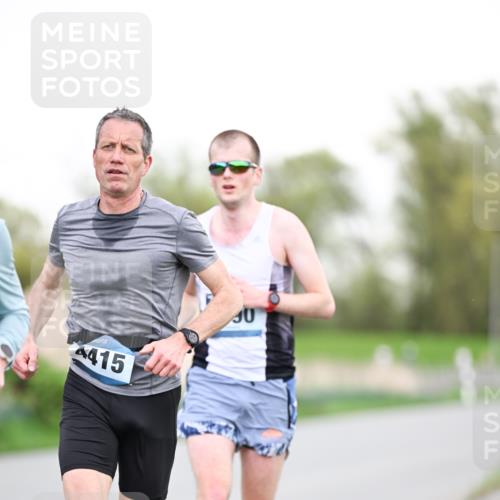 07.04.2024 - 43. Internationalen Wilhelmsburger Insellauf Dr. Thomas Lammeyer http://msf.ph/oto/6038176 07.04.2024 10:26:07 Laufen 415 meine-sportfotos.de