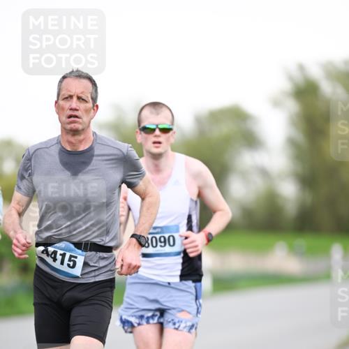 07.04.2024 - 43. Internationalen Wilhelmsburger Insellauf Dr. Thomas Lammeyer http://msf.ph/oto/6038177 07.04.2024 10:26:07 Laufen 4415, 8090 meine-sportfotos.de