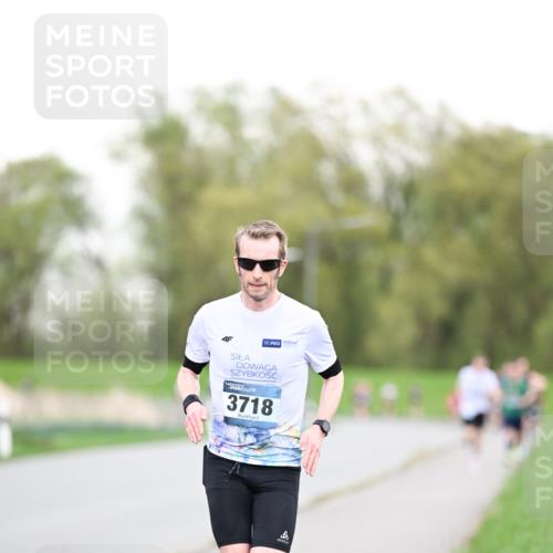 07.04.2024 - 43. Internationalen Wilhelmsburger Insellauf Dr. Thomas Lammeyer http://msf.ph/oto/6038183 07.04.2024 10:26:08 Laufen 4, 17, 3718 meine-sportfotos.de