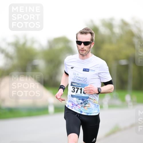 07.04.2024 - 43. Internationalen Wilhelmsburger Insellauf Dr. Thomas Lammeyer http://msf.ph/oto/6038191 07.04.2024 10:26:09 Laufen 4, 17, 3718 meine-sportfotos.de