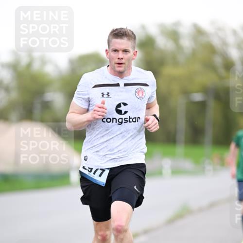 07.04.2024 - 43. Internationalen Wilhelmsburger Insellauf Dr. Thomas Lammeyer http://msf.ph/oto/6038207 07.04.2024 10:26:23 Laufen 377 meine-sportfotos.de