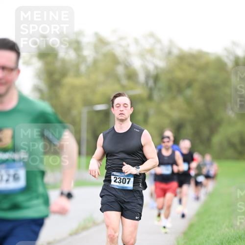 07.04.2024 - 43. Internationalen Wilhelmsburger Insellauf Dr. Thomas Lammeyer http://msf.ph/oto/6038222 07.04.2024 10:26:27 Laufen 326, 2307 meine-sportfotos.de