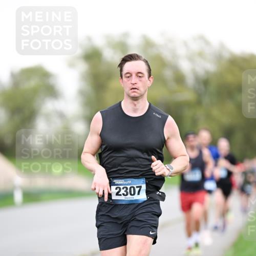 07.04.2024 - 43. Internationalen Wilhelmsburger Insellauf Dr. Thomas Lammeyer http://msf.ph/oto/6038235 07.04.2024 10:26:29 Laufen 2307 meine-sportfotos.de