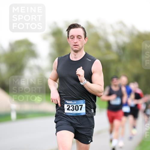 07.04.2024 - 43. Internationalen Wilhelmsburger Insellauf Dr. Thomas Lammeyer http://msf.ph/oto/6038236 07.04.2024 10:26:29 Laufen 2307 meine-sportfotos.de