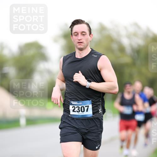 07.04.2024 - 43. Internationalen Wilhelmsburger Insellauf Dr. Thomas Lammeyer http://msf.ph/oto/6038237 07.04.2024 10:26:29 Laufen 2307 meine-sportfotos.de