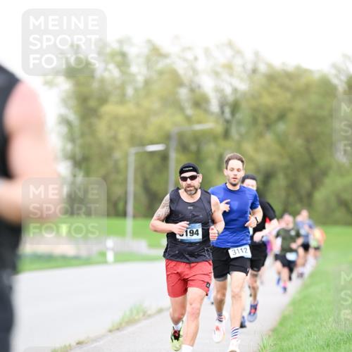 07.04.2024 - 43. Internationalen Wilhelmsburger Insellauf Dr. Thomas Lammeyer http://msf.ph/oto/6038239 07.04.2024 10:26:30 Laufen 194, 3112 meine-sportfotos.de