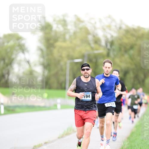 07.04.2024 - 43. Internationalen Wilhelmsburger Insellauf Dr. Thomas Lammeyer http://msf.ph/oto/6038244 07.04.2024 10:26:31 Laufen 194, 3112 meine-sportfotos.de