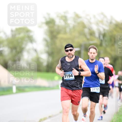 07.04.2024 - 43. Internationalen Wilhelmsburger Insellauf Dr. Thomas Lammeyer http://msf.ph/oto/6038251 07.04.2024 10:26:32 Laufen 3194, 3112 meine-sportfotos.de