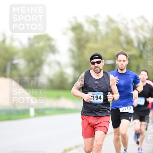 07.04.2024 - 43. Internationalen Wilhelmsburger Insellauf Dr. Thomas Lammeyer http://msf.ph/oto/6038254 07.04.2024 10:26:32 Laufen 194, 3112 meine-sportfotos.de