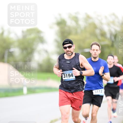 07.04.2024 - 43. Internationalen Wilhelmsburger Insellauf Dr. Thomas Lammeyer http://msf.ph/oto/6038256 07.04.2024 10:26:32 Laufen 3194, 3112 meine-sportfotos.de