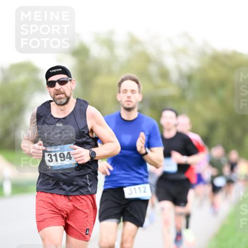 07.04.2024 - 43. Internationalen Wilhelmsburger Insellauf Dr. Thomas Lammeyer http://msf.ph/oto/6038258 07.04.2024 10:26:33 Laufen 3194, 3112 meine-sportfotos.de